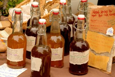 Awesome Health Benefits of Apple Cider Vinegar