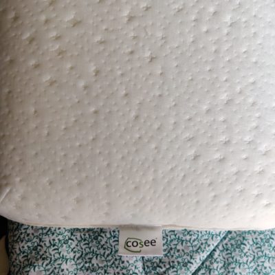 Cosee Moulded Memory Foam Pillow Image 2