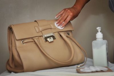 h0w to clean leather bag